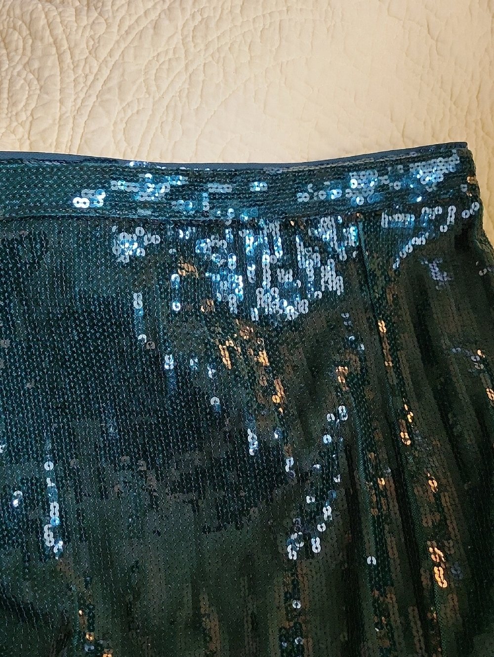 H&M Sequin Pencil Skirt in Deep Emerald Green - Picture 5 of 11